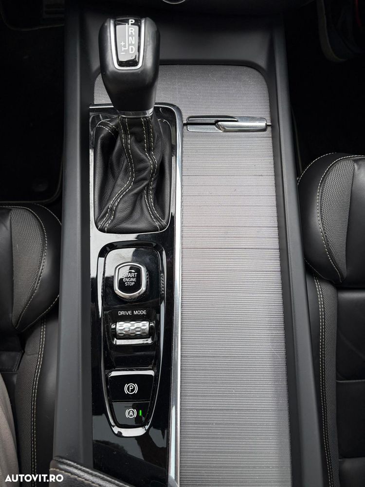 Volvo S60 T5 AWD R-Design - 6