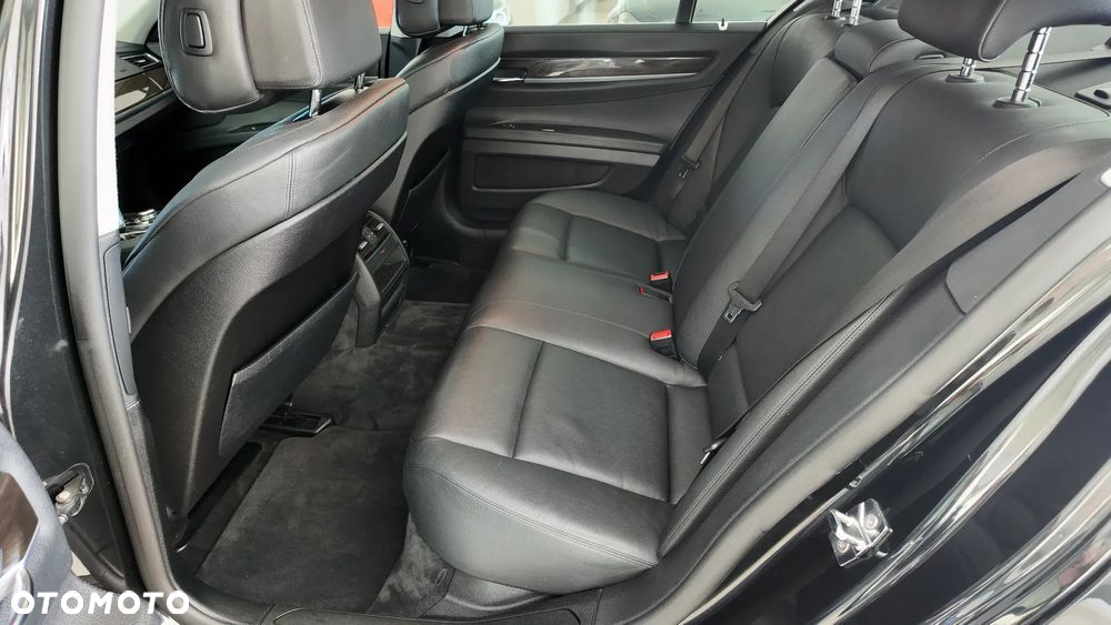BMW Seria 7 730d - 16