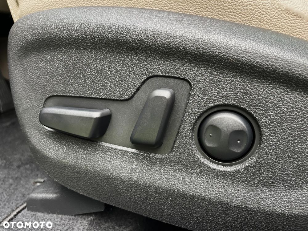Hyundai Tucson 1.6 Turbo 4WD DCT Premium - 32