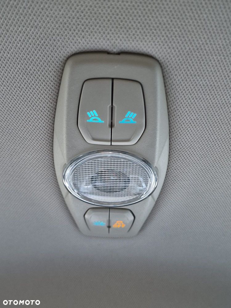 Ford Focus SW 2.0 TDCi Titanium ASS - 23