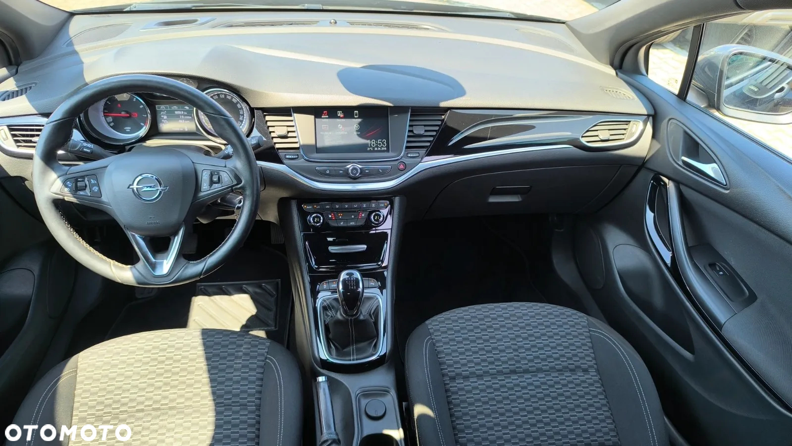 Opel Astra 1.6 Turbo Start/Stop Dynamic - 17