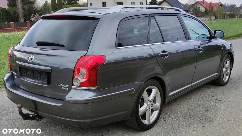 Toyota Avensis 2.2 D-CAT Sol plus NAVI - 3