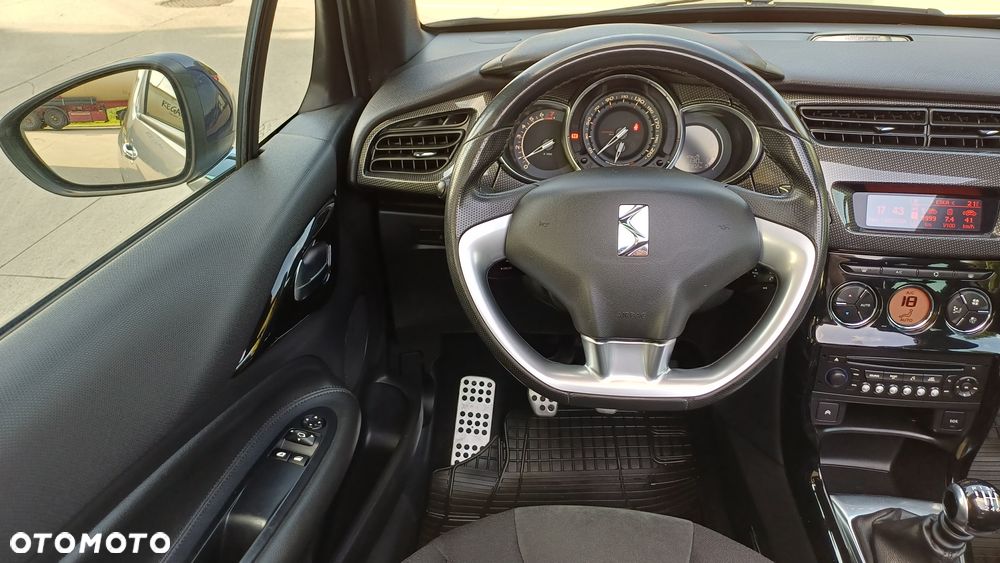 Citroën DS3 1.6 THP Ultra Prestige - 23