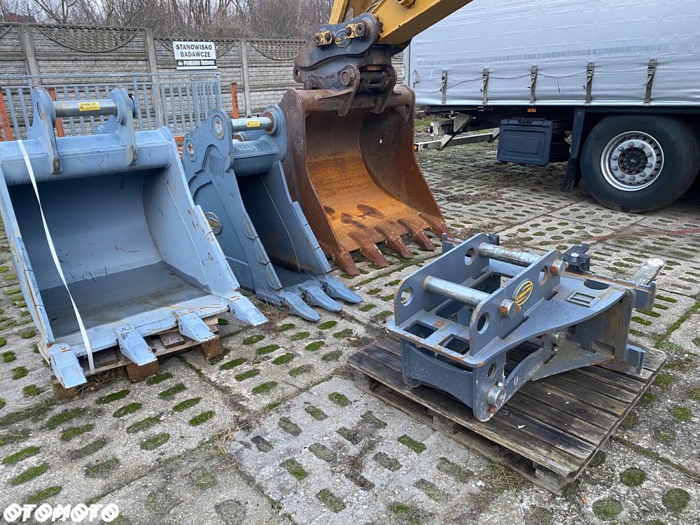 Caterpillar 325 F LCR - 38