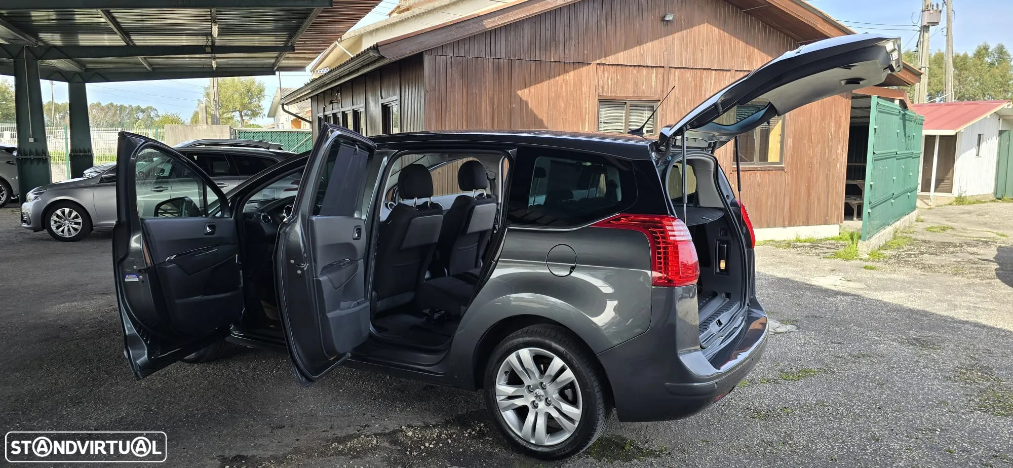 Peugeot 5008 2.0 HDi Executive JLL17 - 35