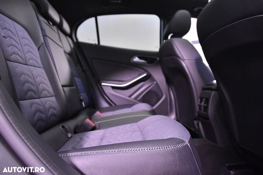 Mercedes-Benz GLA 200 d 4MATIC Aut. - 11