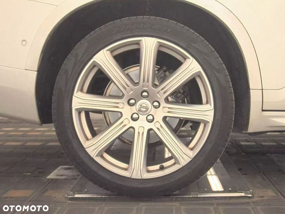 Volvo XC 90 - 14