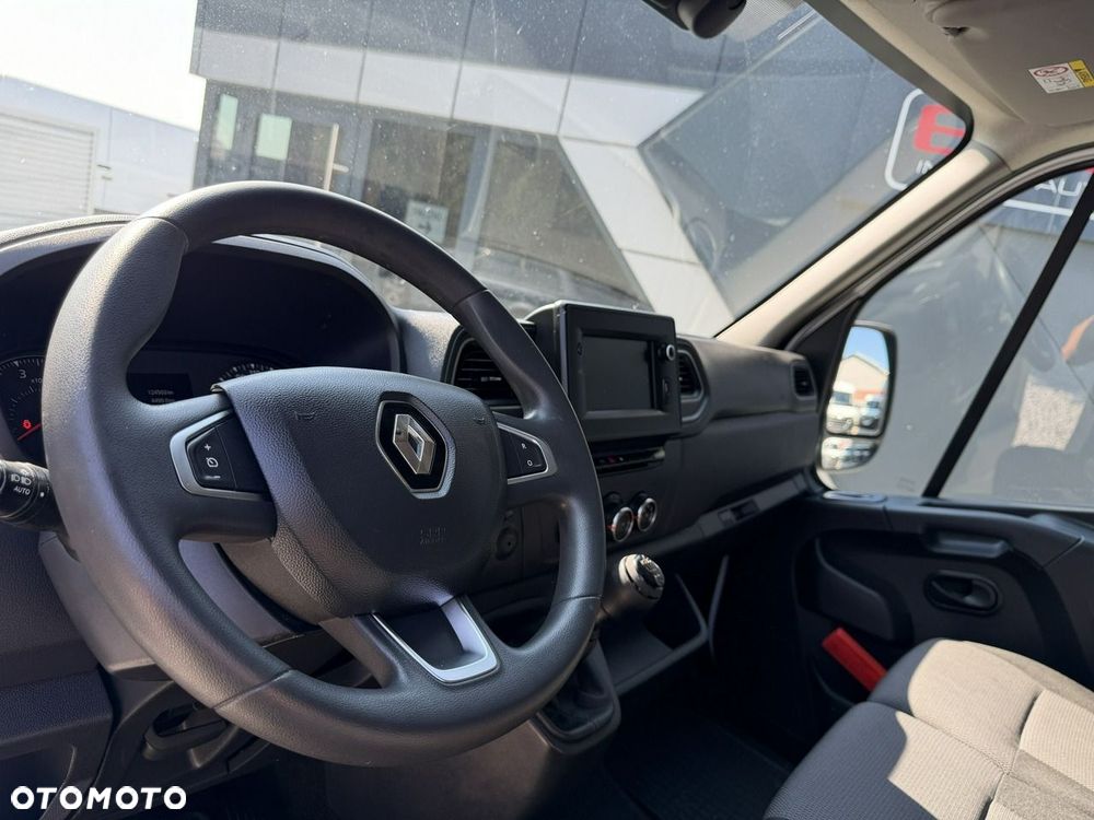 Mercedes-Benz Sprinter - 11