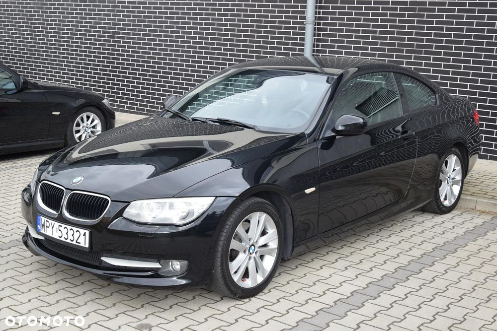 BMW Seria 3 320d M Sport Edition - 17