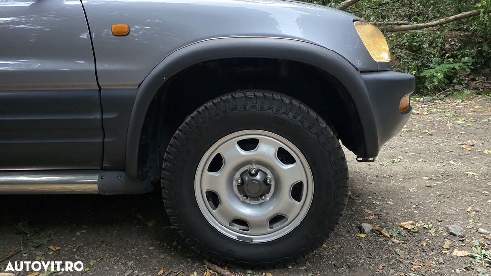 Toyota RAV4 - 10