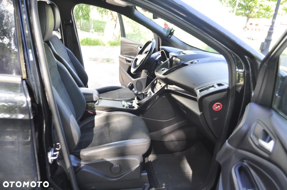 Ford Kuga 1.5 EcoBoost FWD ST-Line ASS - 16