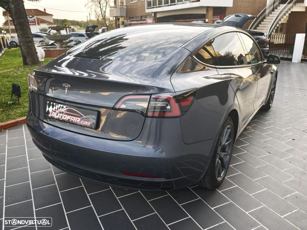 Tesla Model 3 Standard Range Plus RWD - 18