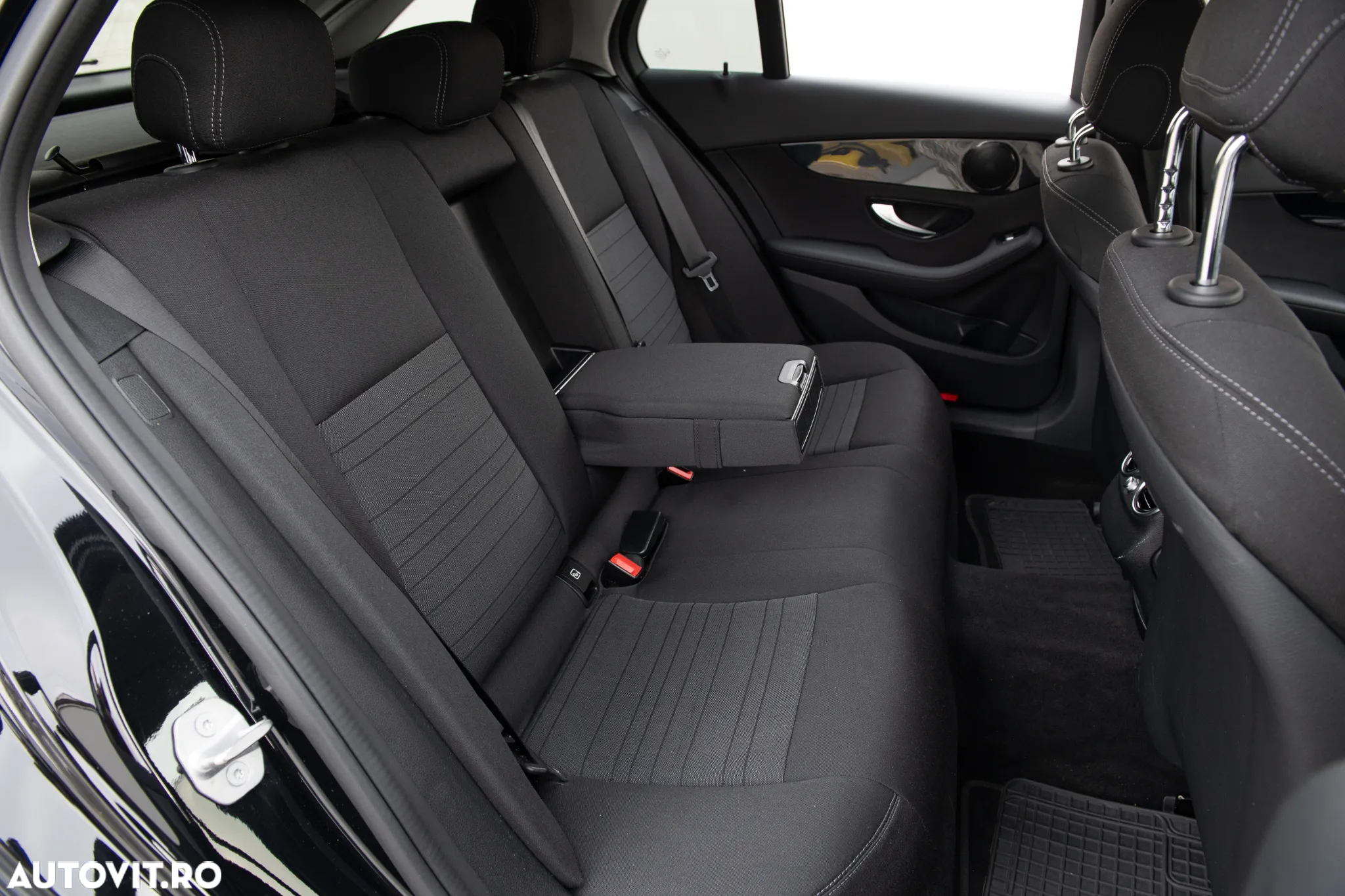 Mercedes-Benz C 220 d 4Matic T 9G-TRONIC Avantgarde - 40