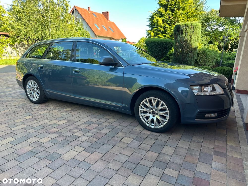 Audi A6 Avant - 16