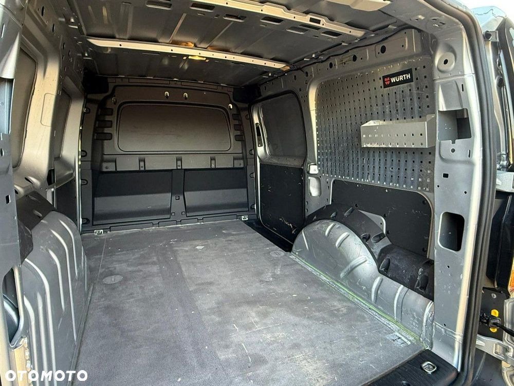 Volkswagen Caddy - 12