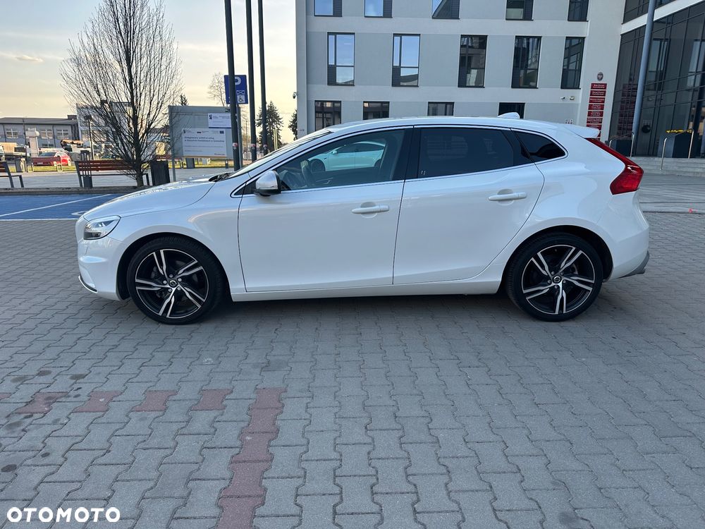 Volvo V40 T2 RDesign - 11