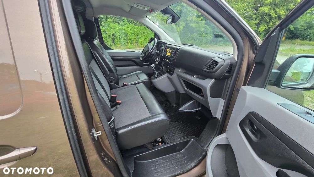Opel Vivaro - 16