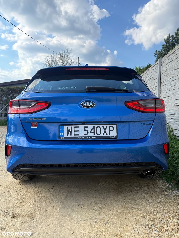 Kia Ceed 1.6 CRDi mHEV M DCT - 12