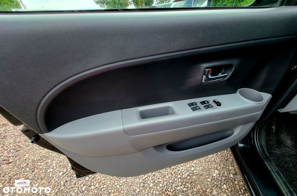 Subaru Justy - 17