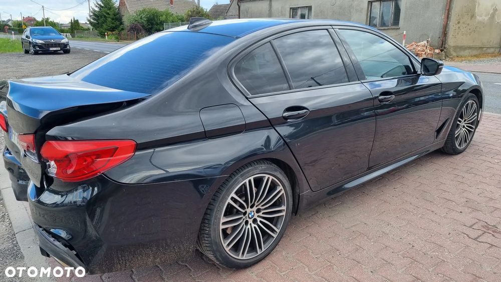 BMW Seria 5 520d xDrive M Sport Edition - 3