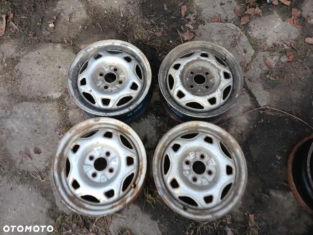 Felgi stalowe Mitsubishi Carisma 14 ET44 5½J X14CH - 1