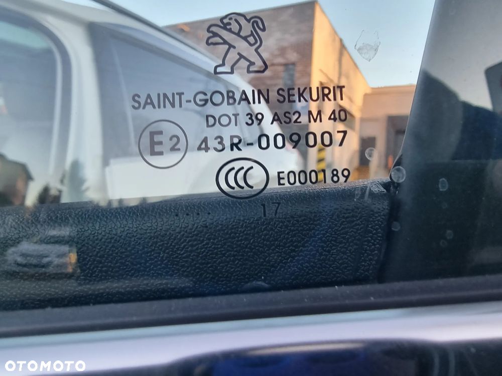 Peugeot 2008 BlueHDi FAP 120 STOP & START Crossway - 17