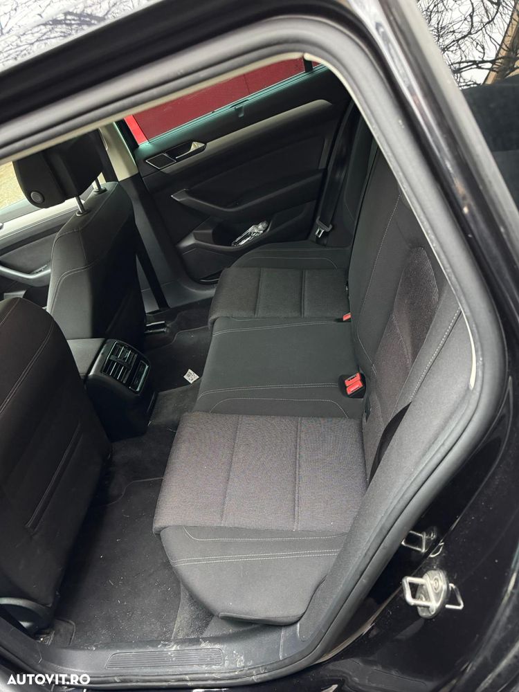 Volkswagen Passat Variant 2.0 TDI (BlueMotion Technology) Comfortline - 4