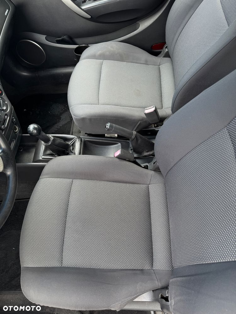 Chevrolet Aveo - 10