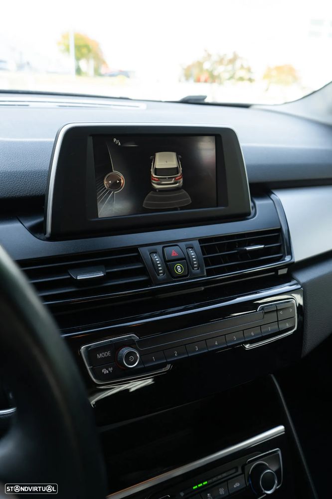 BMW 216 Active Tourer d - 17
