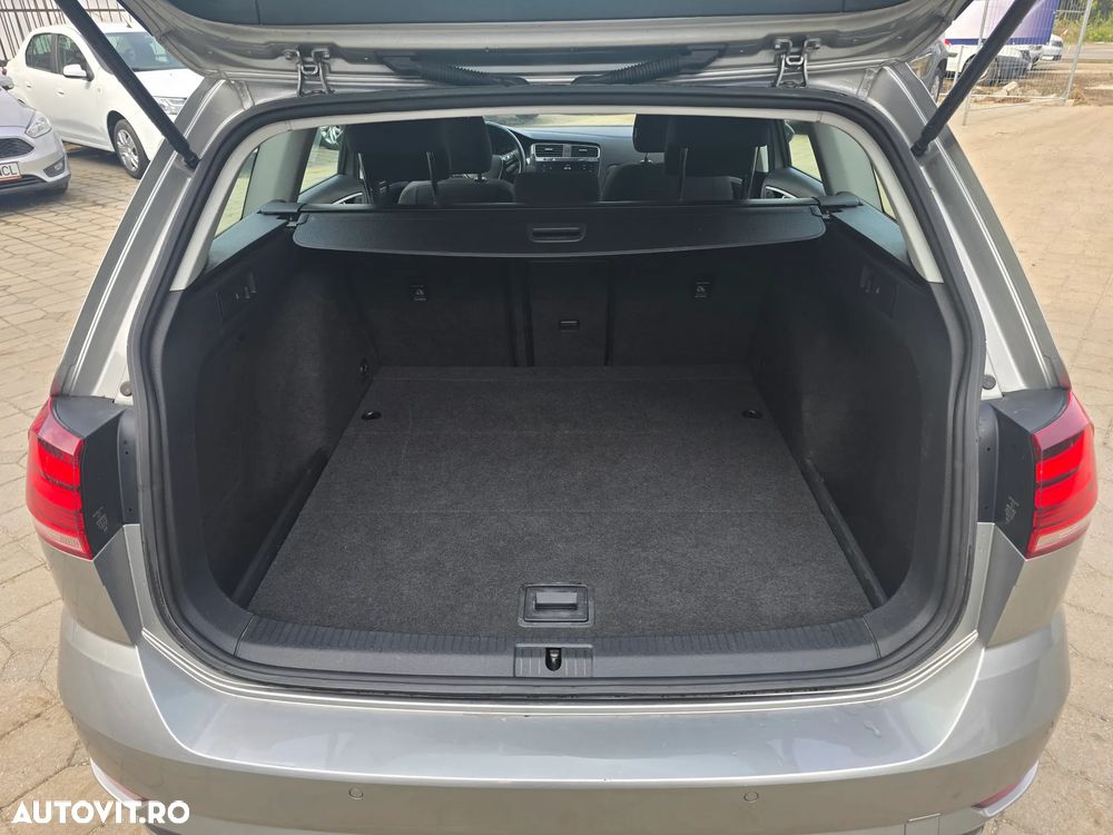 Volkswagen Golf 2.0 TDI DSG Comfortline - 37