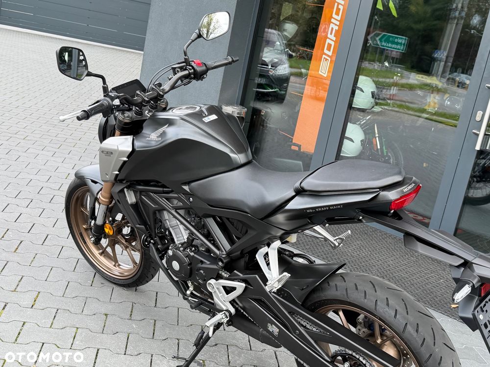 Honda CB - 30