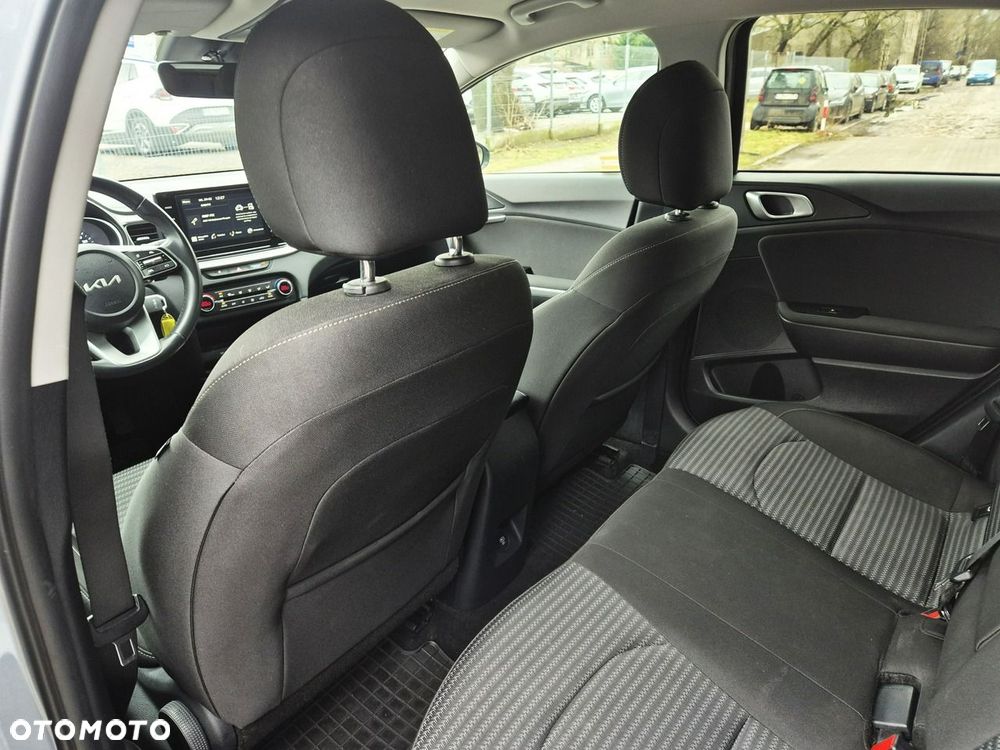 Kia Ceed 1.5 T-GDI M DCT - 16