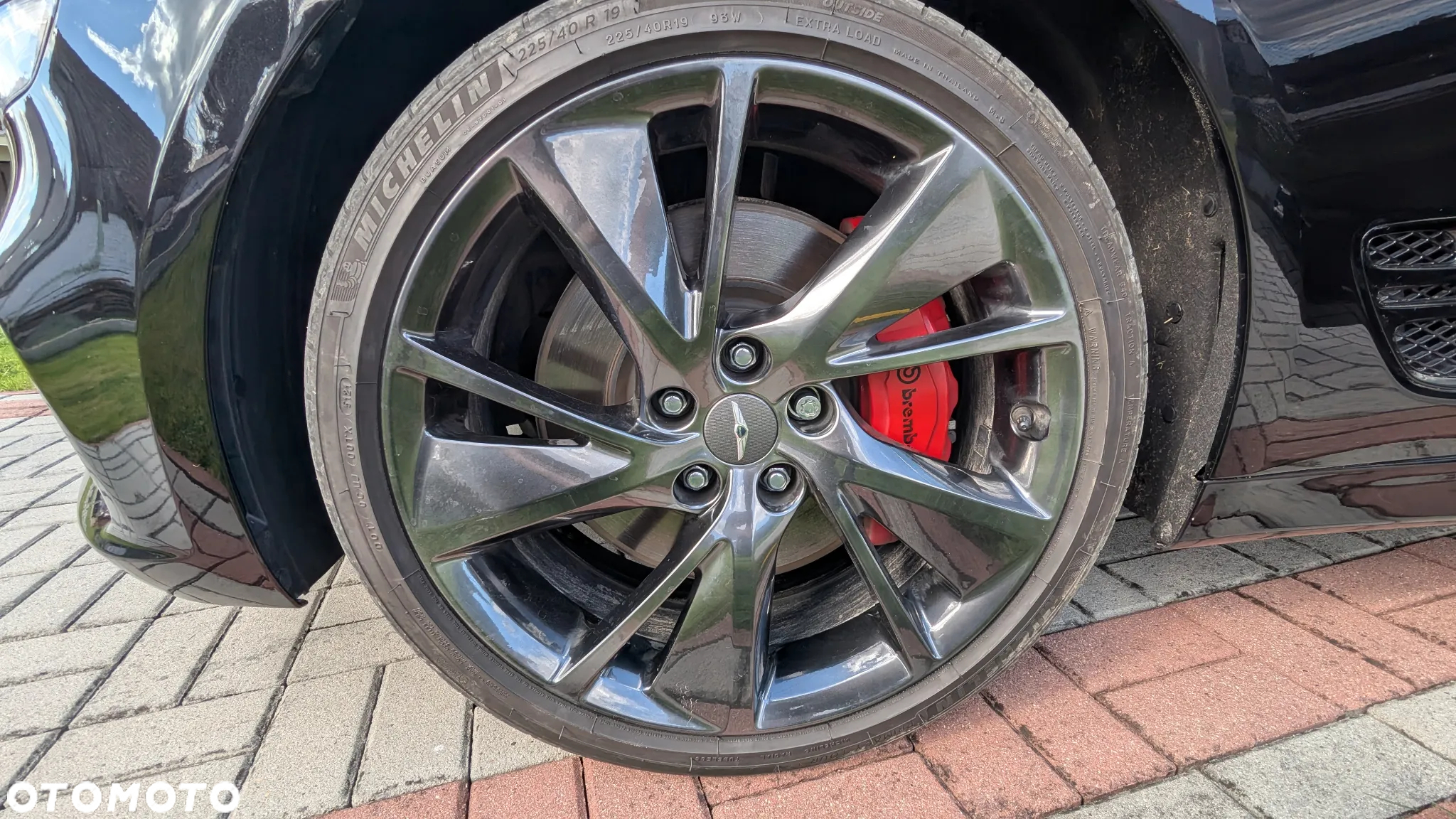Genesis G70 - 27