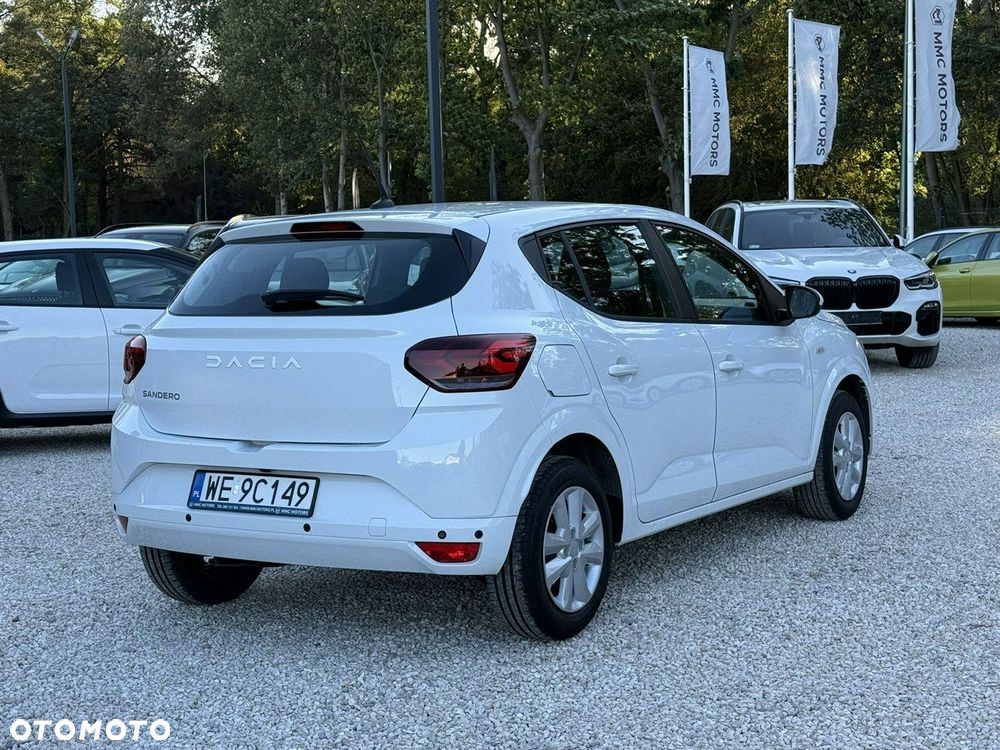 Dacia Sandero - 4