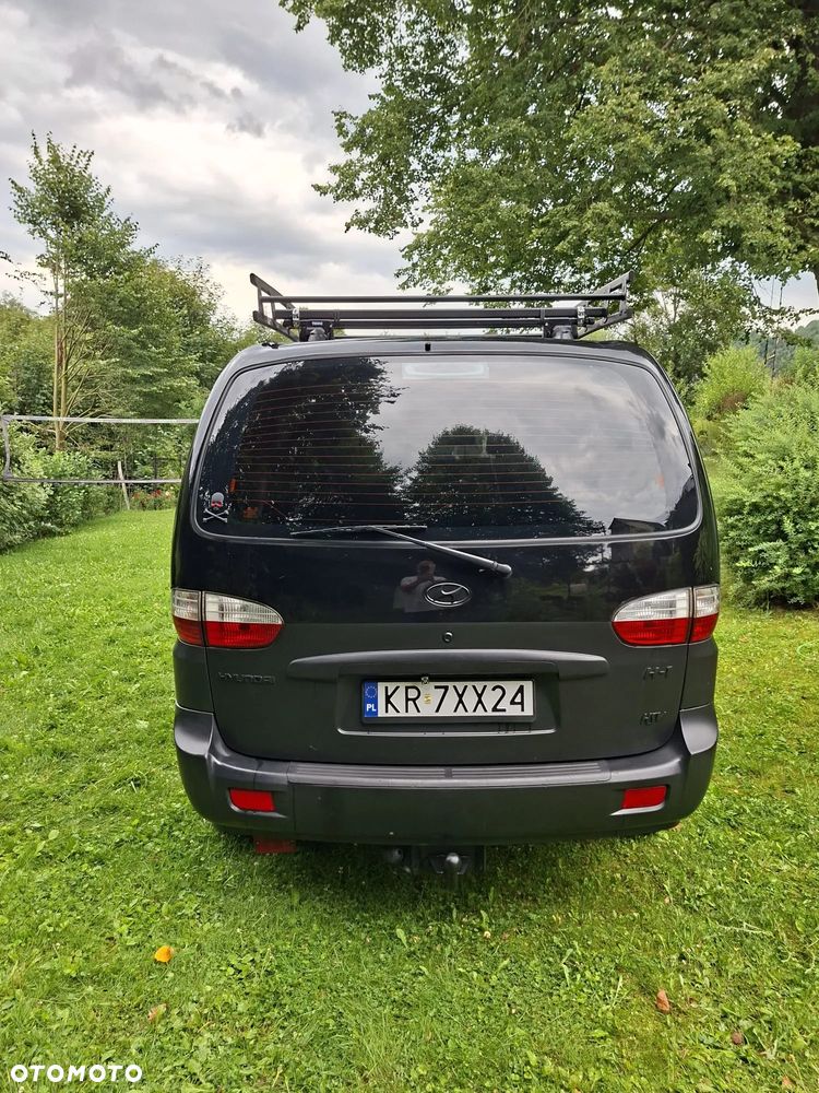 Hyundai H-1 Starex - 8
