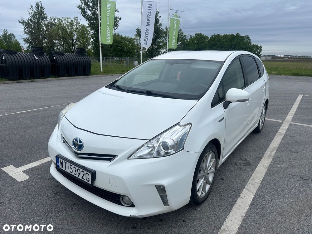 Toyota Prius+ (Hybrid) Life - 12