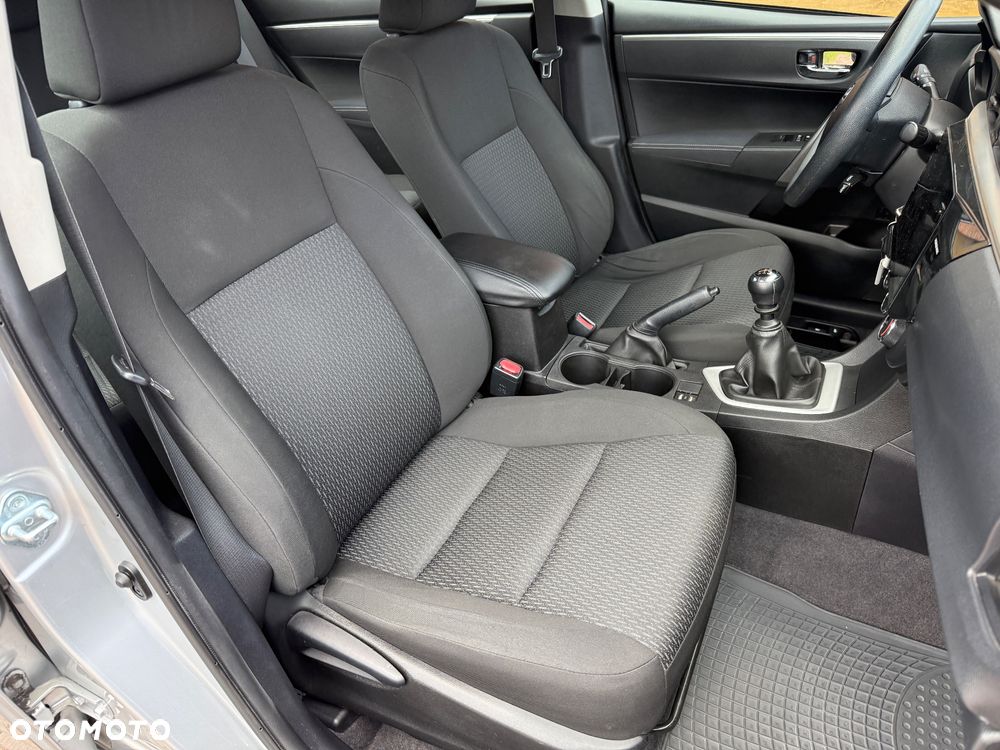 Toyota Corolla 1.33 Life - 13