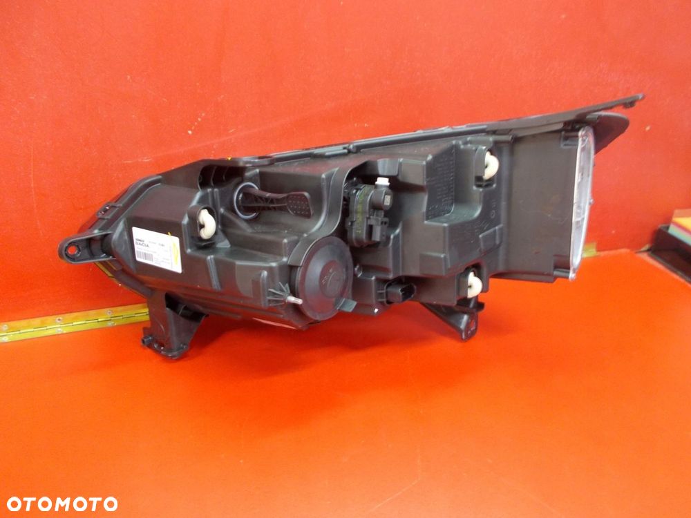 DACIA SANDERO III 20-25 LOGAN 260103884R LAMPA PRAWA PRZÓD PRZEDNIA LED - 5