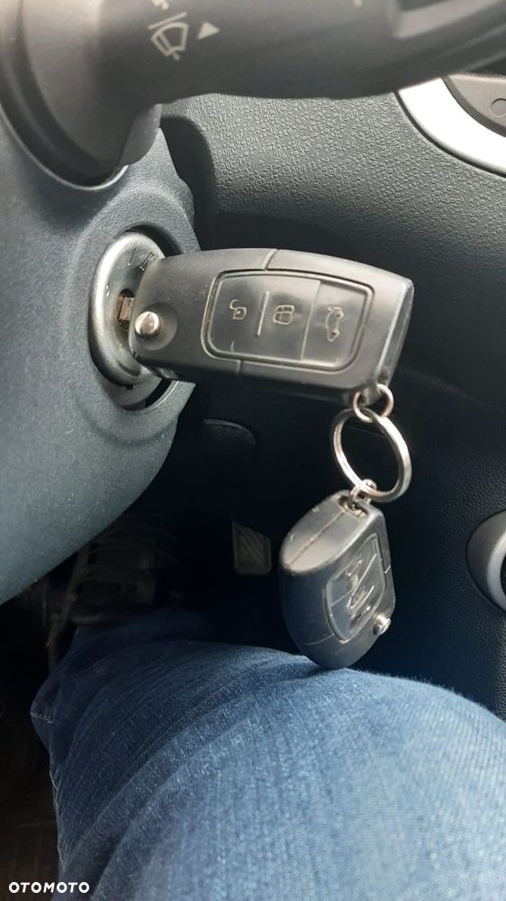 Ford Fiesta 1.4 Trend EU5 - 22