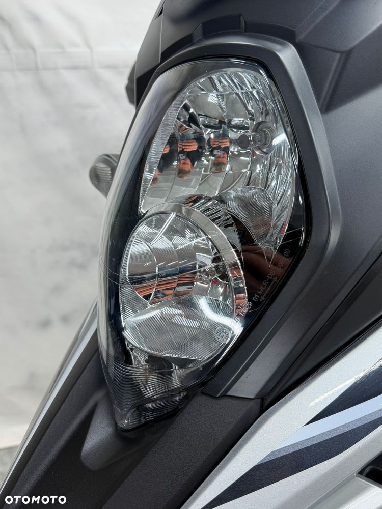 Suzuki V-STROM - 7