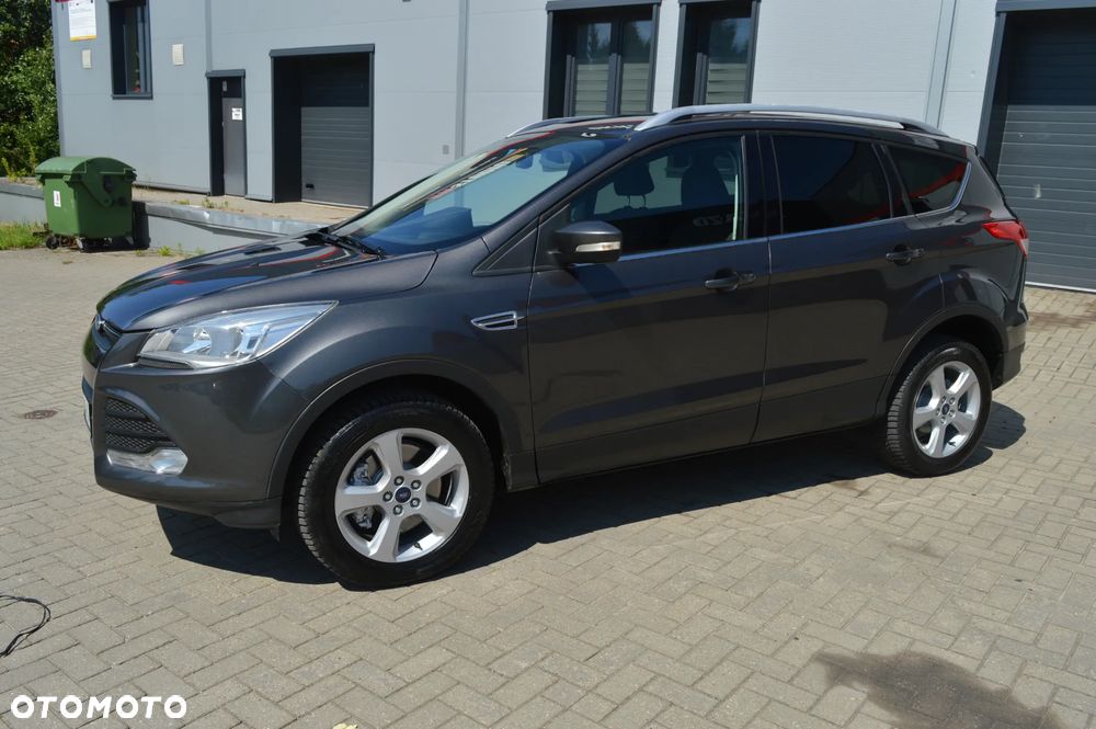 Ford Kuga 2.0 TDCi 2x4 Titanium - 5