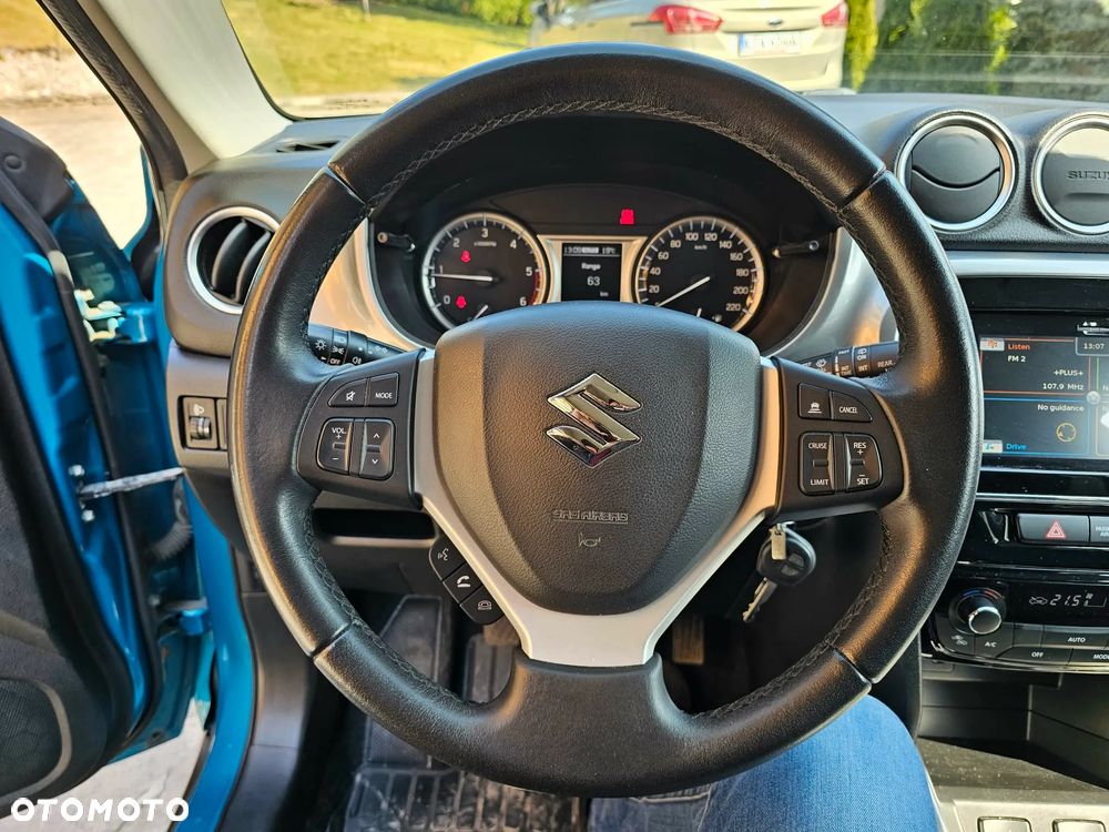 Suzuki Vitara 1.6 Premium 4WD - 25