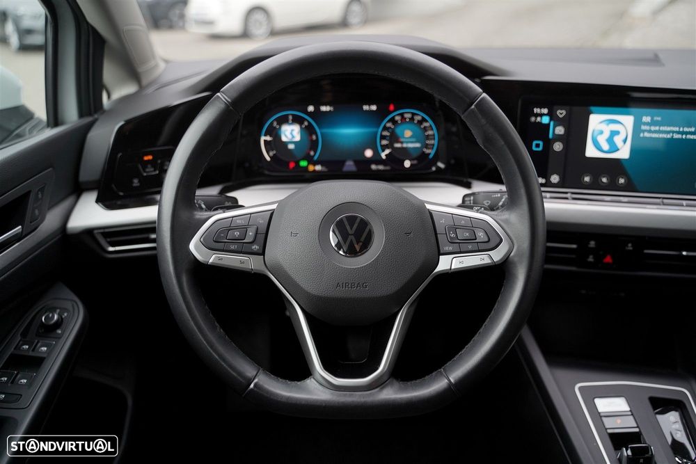 VW Golf 2.0 TDI Life DSG - 19