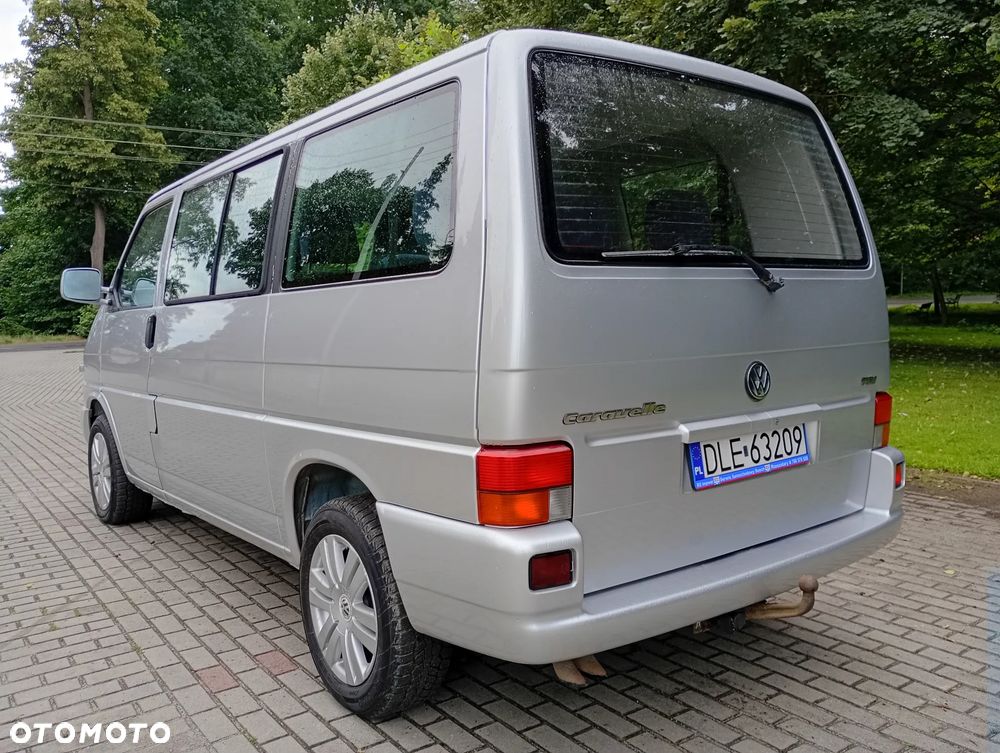 Volkswagen Caravelle - 12