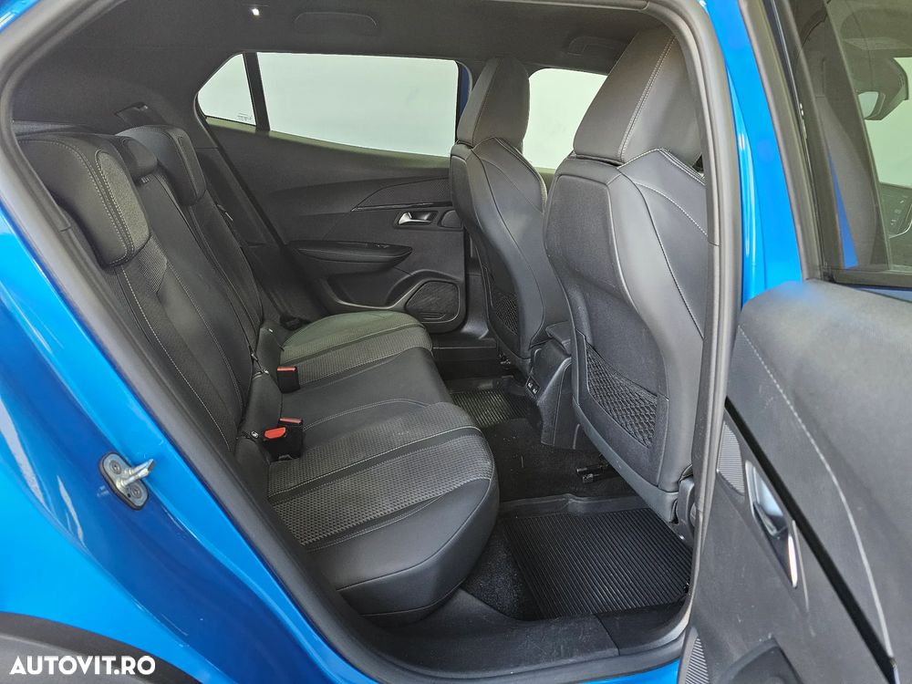 Peugeot 2008 1.2 PureTech BVM6 STT GT - 17