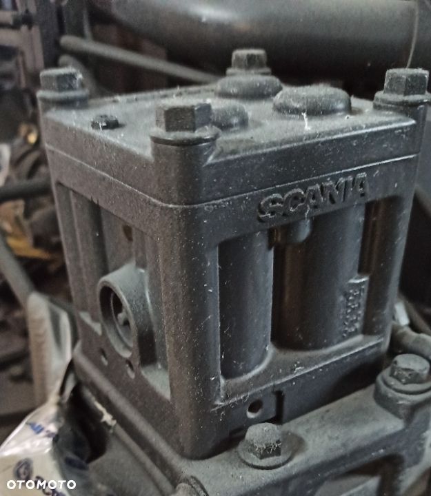 Oryginalny zawór EGR V107 Scania 2070038 - 7