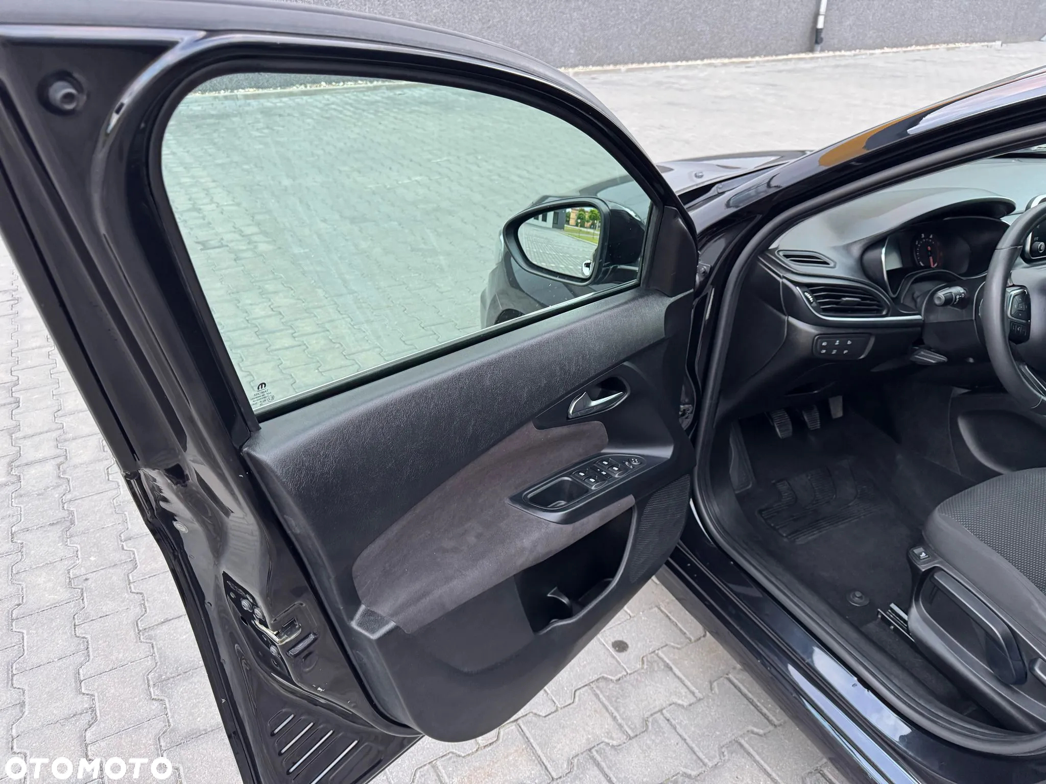 Fiat Tipo 1.6 MultiJet 16v Lounge - 17