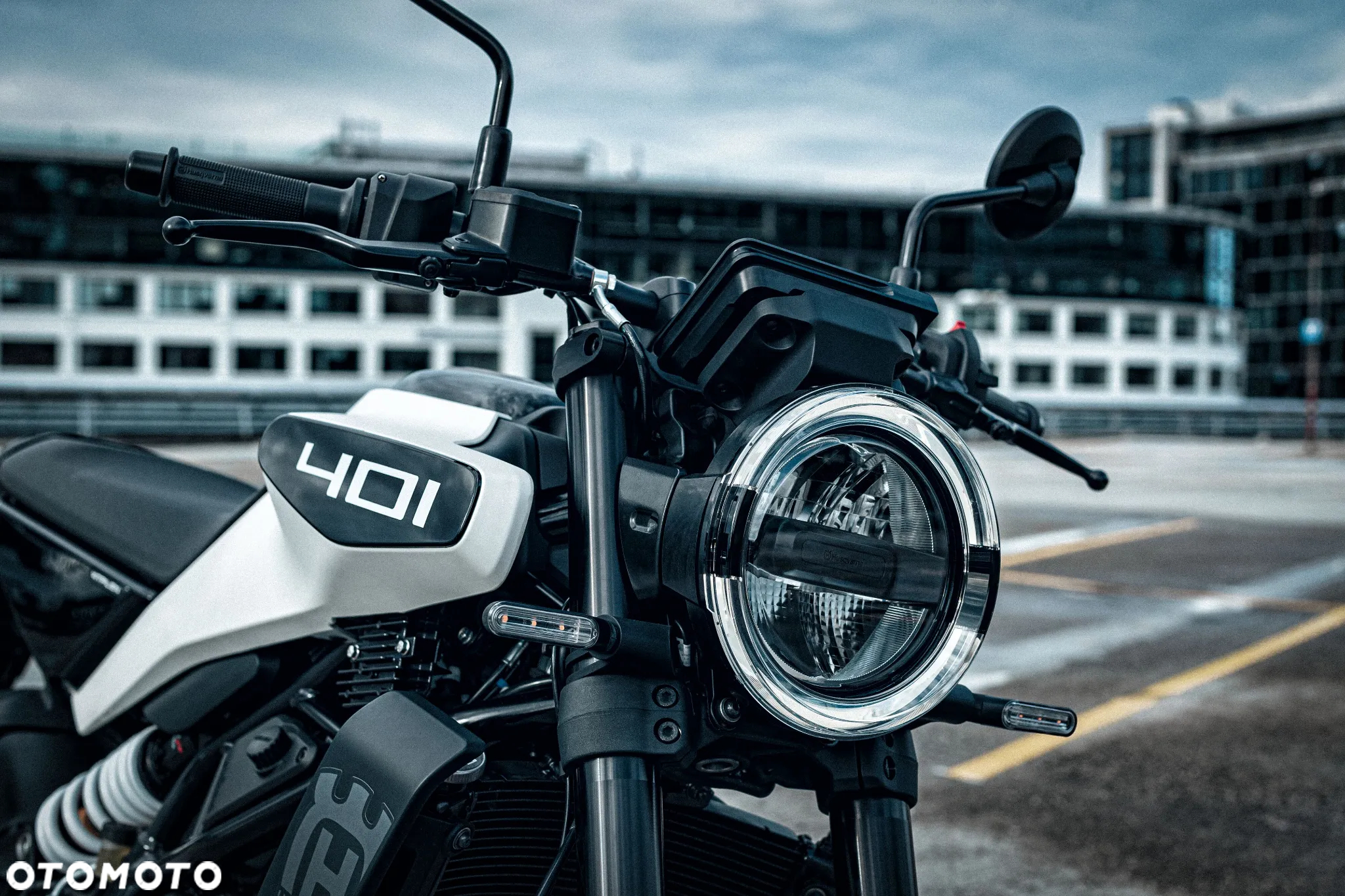 Husqvarna Vitpilen - 8