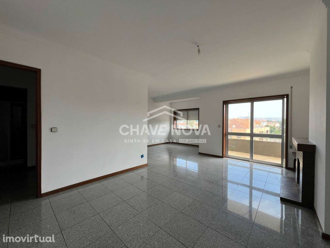 T4 c/ Lugar de Garagem em Canidelo (Quinta da Bela Vista) - Grande imagem: 3/23