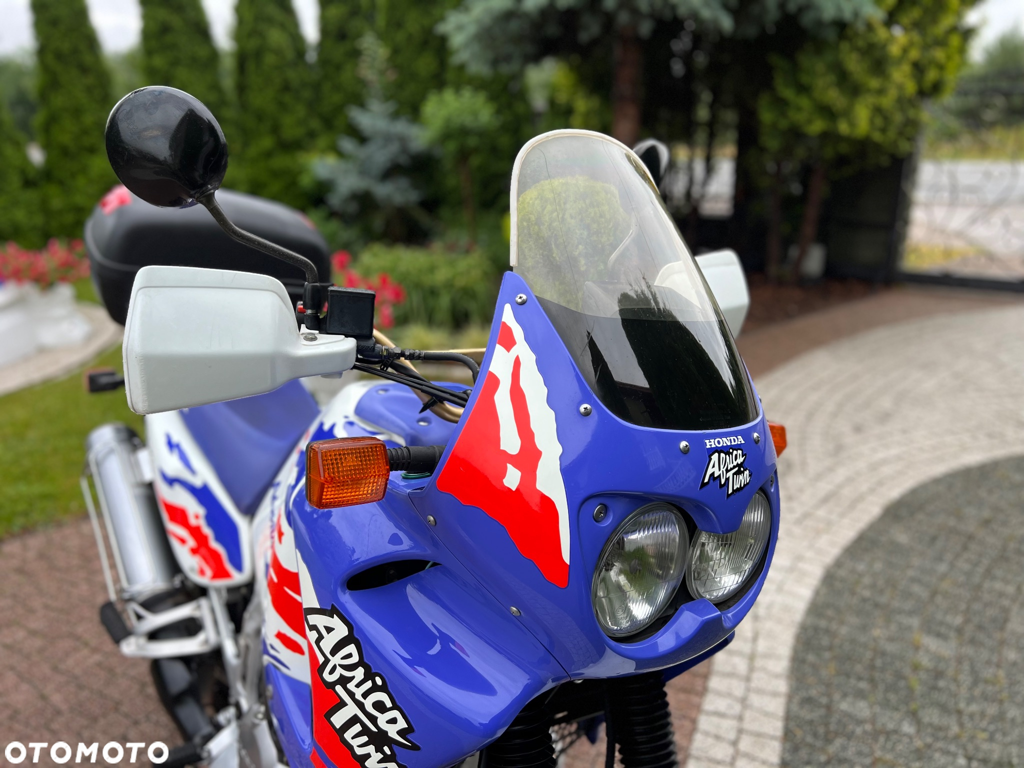 Honda XRV - 2